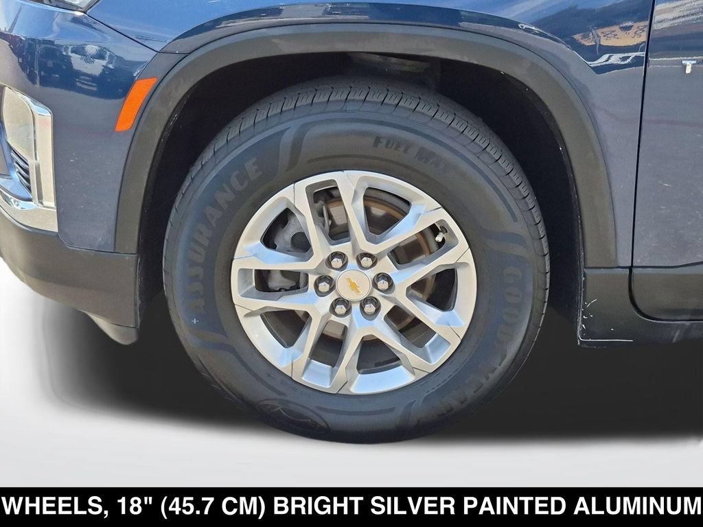 Used 2022 Chevrolet Traverse LS FWD image 11