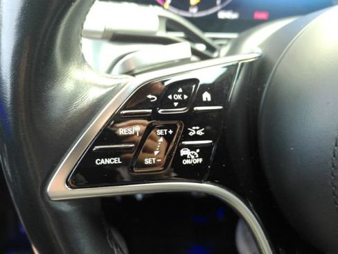 Used 2022 Mercedes-Benz S 500 4MATIC w/ AMG Line Package image 44