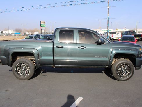 Used 2019 Chevrolet Silverado 1500 LT image 9