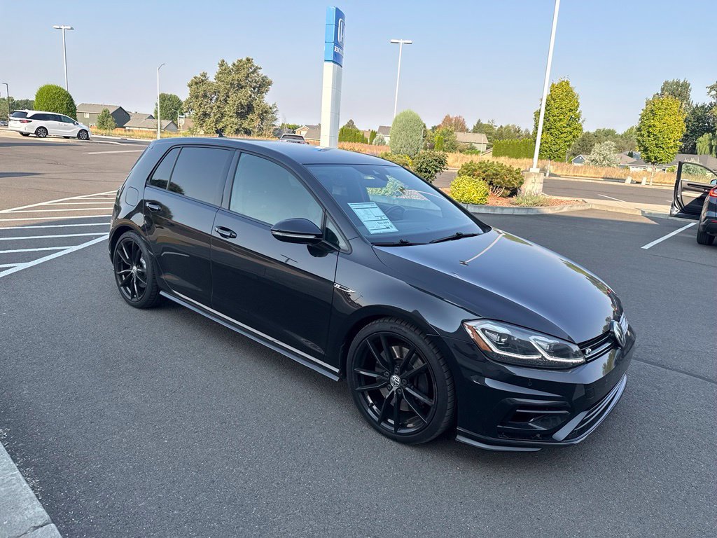 Used 2019 Volkswagen Golf R 4-Door AWD/4WD image 2