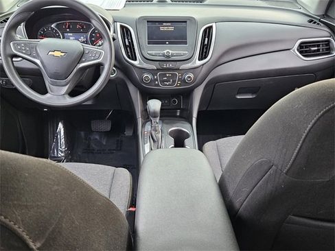 Used 2022 Chevrolet Equinox LT image 8