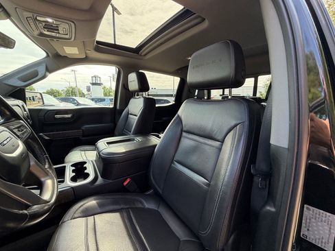 Used 2019 GMC Sierra 1500 Denali w/ Technology Package AWD/4WD image 4