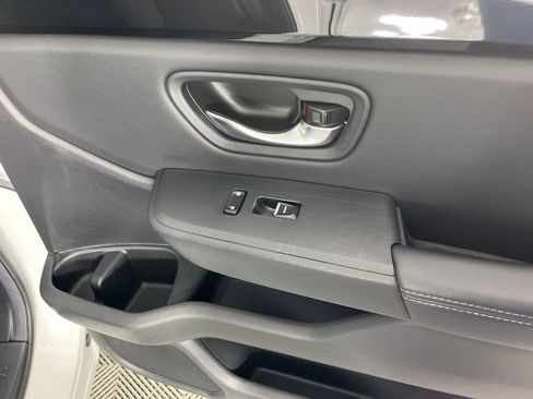 Certified 2025 Honda Pilot Touring image 9