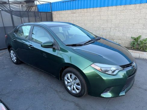 Used 2015 Toyota Corolla LE image 1