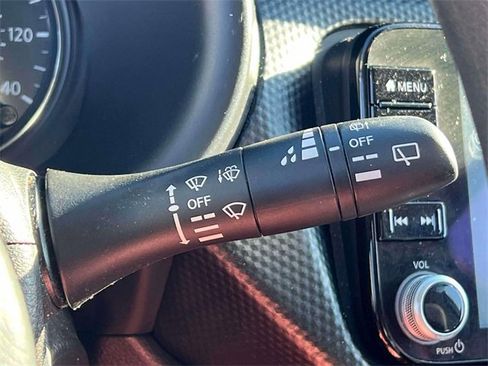 Used 2023 Nissan Kicks SV image 23