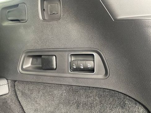 Used 2026 Mercedes-Benz GLS 450 4MATIC image 18