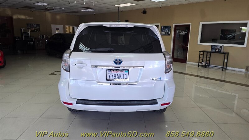 Used 2013 Toyota RAV4 EV FWD image 9