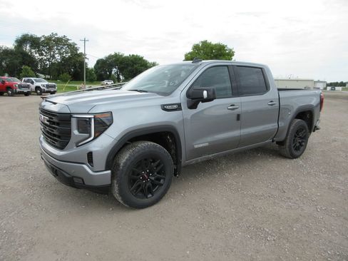 New 2026 GMC Sierra 1500 Elevation w/ Elevation Premium Package AWD/4WD image 9