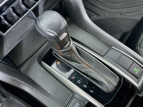 Used 2019 Honda Civic EX image 31