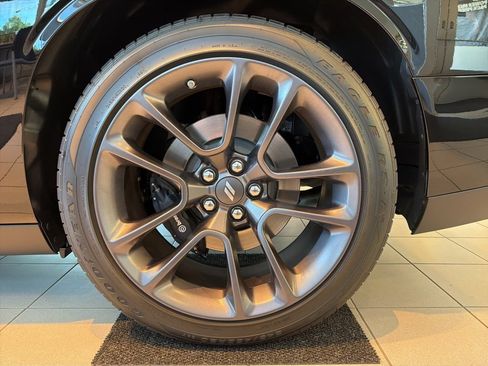 Used 2023 Dodge Challenger R/T Scat Pack RWD image 9