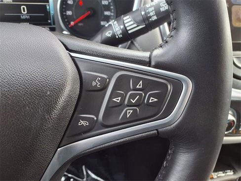 Used 2018 Chevrolet Equinox Premier image 17