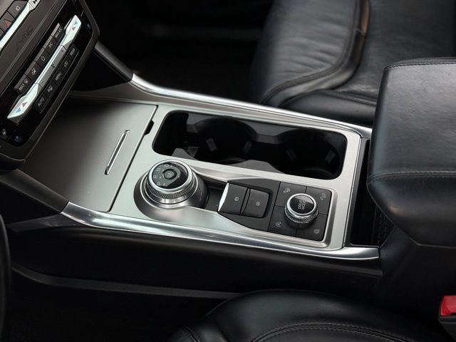 Certified 2020 Ford Explorer Platinum w/ Premium Technology Package AWD/4WD image 29