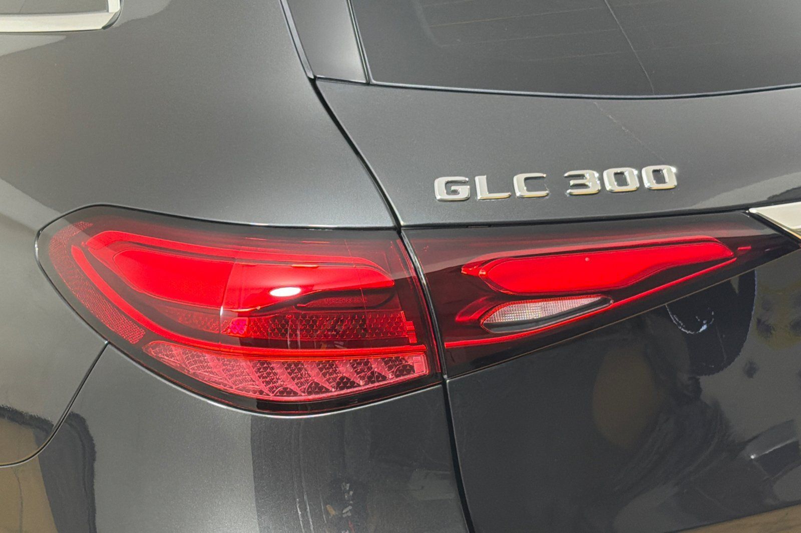 Used 2026 Mercedes-Benz GLC 300 image 26