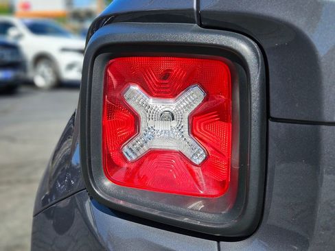 Used 2023 Jeep Renegade Altitude w/ Sun/Sound Group image 9