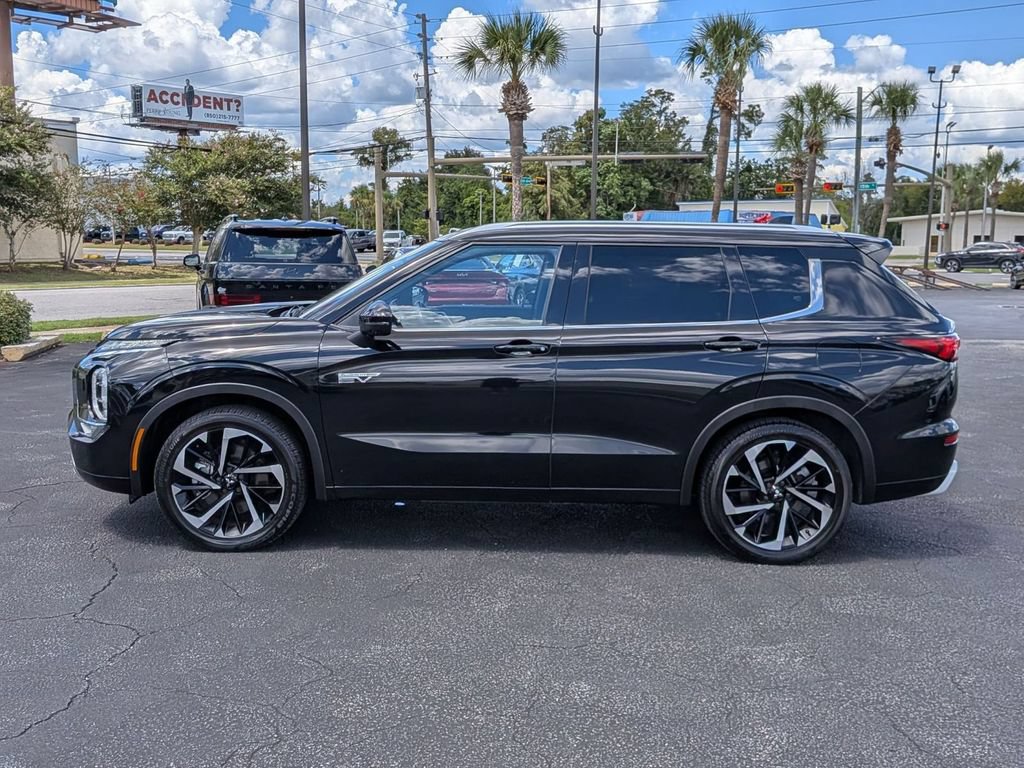 Used 2024 Mitsubishi Outlander SEL AWD/4WD image 9