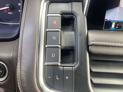 Used 2021 GMC Yukon SLT w/ SLT Luxury Plus Package image 28