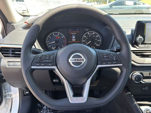 Used 2022 Nissan Altima 2.5 S FWD image 20
