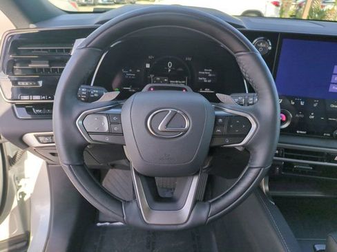 Used 2025 Lexus RX 350 image 18