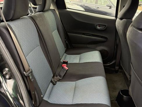 Used 2012 Toyota Yaris SE image 16