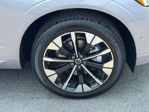Used 2026 Volvo XC60 B5 Plus w/ Protection Package Premier AWD/4WD image 6