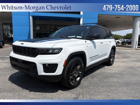 Used 2024 Jeep Grand Cherokee Trailhawk w/ Advanced Protech Group II AWD/4WD image 1