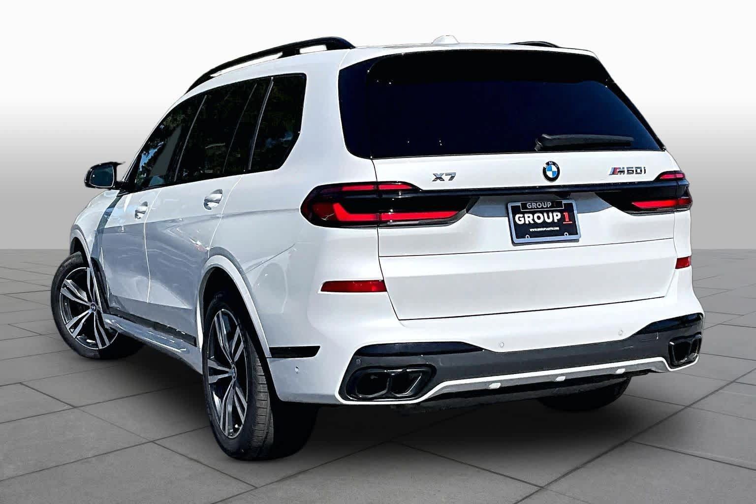 Used 2025 BMW X7 M60i AWD/4WD image 12