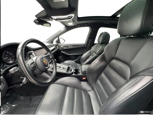Used 2023 Porsche Macan Turbo AWD/4WD image 20