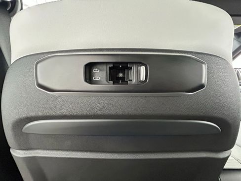 Used 2025 BMW X5 M60i image 35