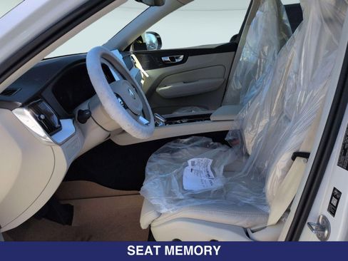 New 2026 Volvo XC60 T8 Ultra w/ Protection Package Premier AWD/4WD image 11