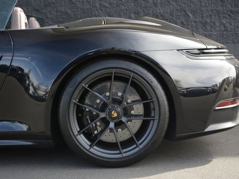 Certified 2026 Porsche 911 GTS image 32