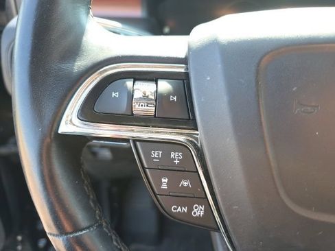 Used 2023 Lincoln Nautilus Reserve w/ Equipment Group 201A AWD/4WD image 13
