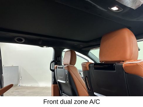 Used 2026 Chrysler Pacifica Pinnacle image 22