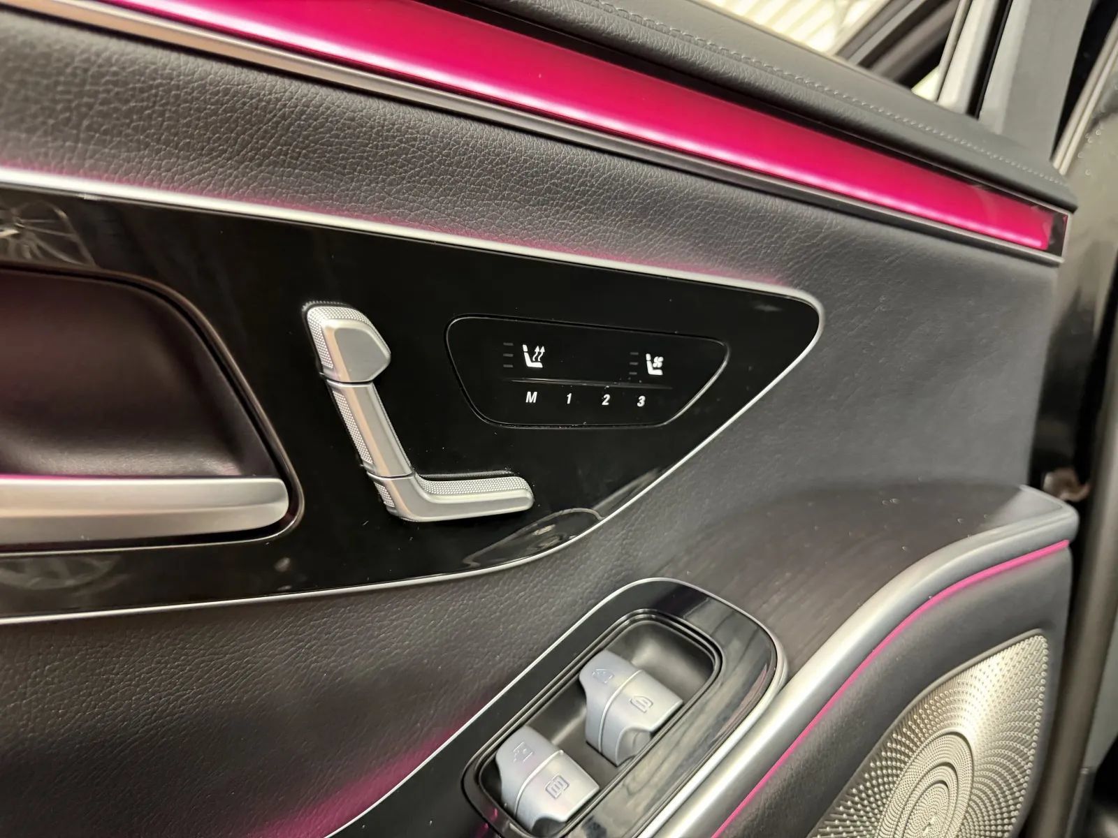 Used 2023 Mercedes-Benz S 500 4MATIC image 36