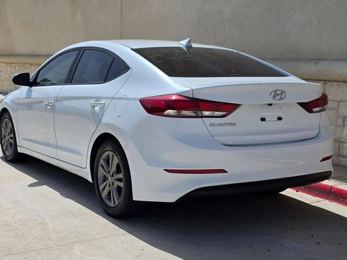 Used 2018 Hyundai Elantra Value Edition FWD image 3