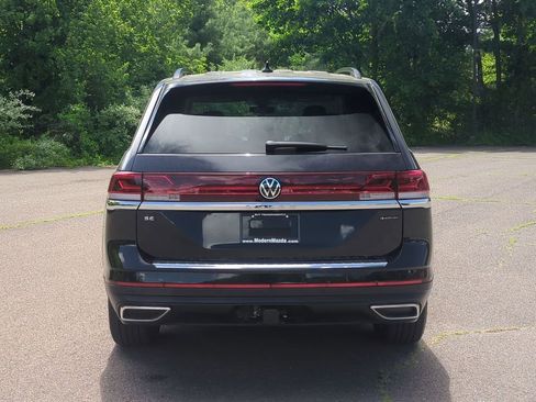 Used 2024 Volkswagen Atlas SE AWD/4WD image 5