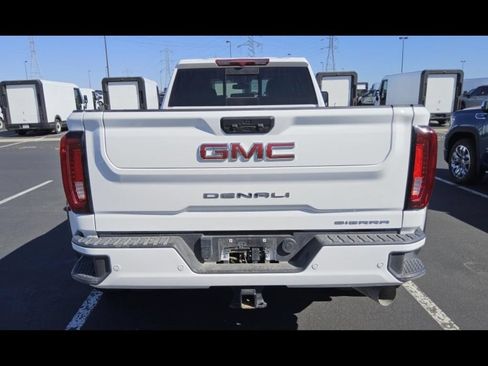 Used 2023 GMC Sierra 3500 Denali AWD/4WD image 7