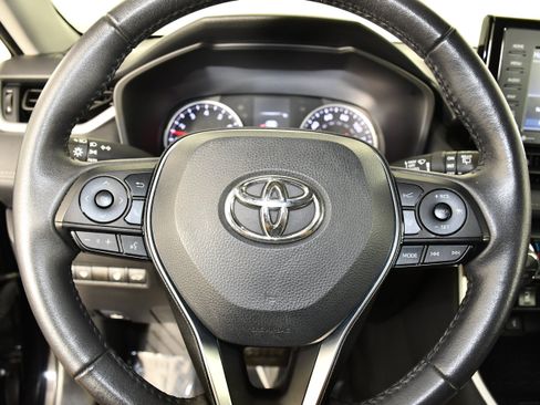 Used 2022 Toyota RAV4 XLE w/ Convenience Package AWD/4WD image 20