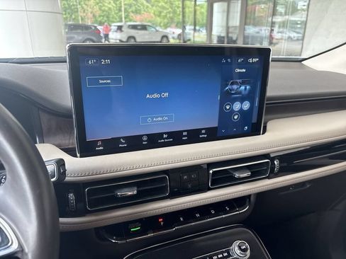 Used 2022 Lincoln Nautilus Reserve AWD/4WD image 13