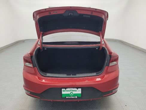 Used 2019 Hyundai Elantra SE w/ Cargo Package image 29
