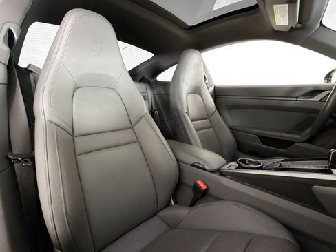 Used 2022 Porsche 911 Carrera image 15