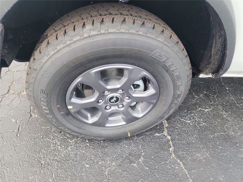 New 2026 Ford Bronco Big Bend image 9