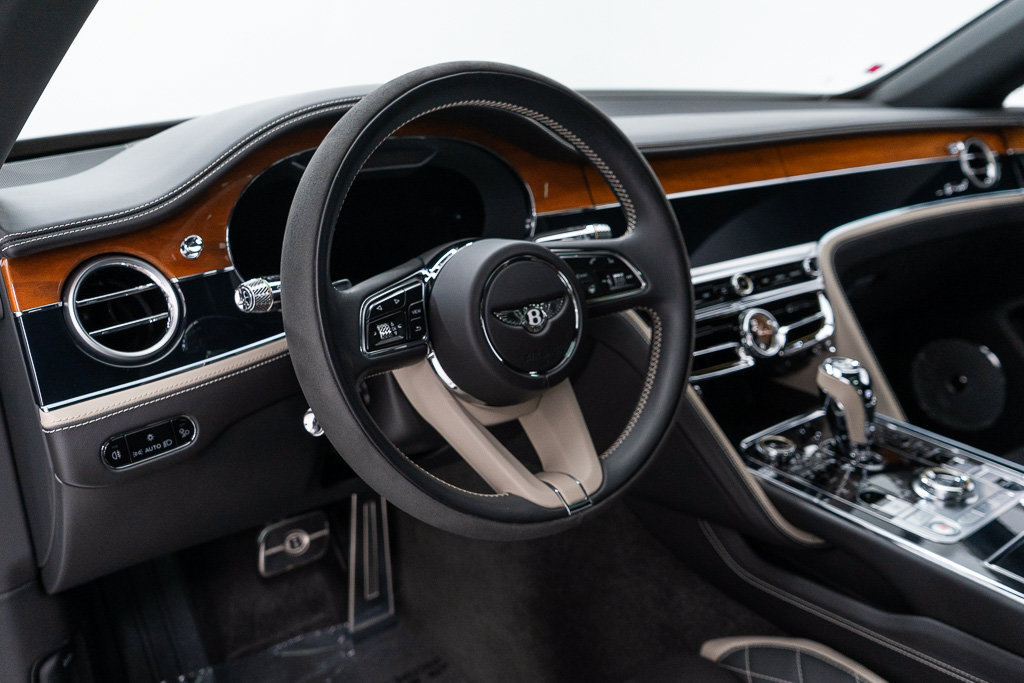 Used 2024 Bentley Flying Spur W12 AWD/4WD image 14