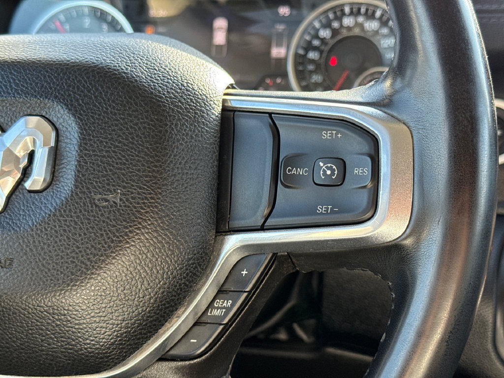 Used 2022 RAM 1500 Laramie AWD/4WD image 27