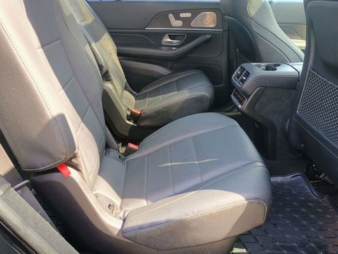 Used 2022 Mercedes-Benz GLS 450 4MATIC image 25