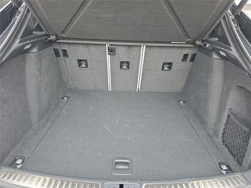 Used 2023 Porsche Macan S image 25