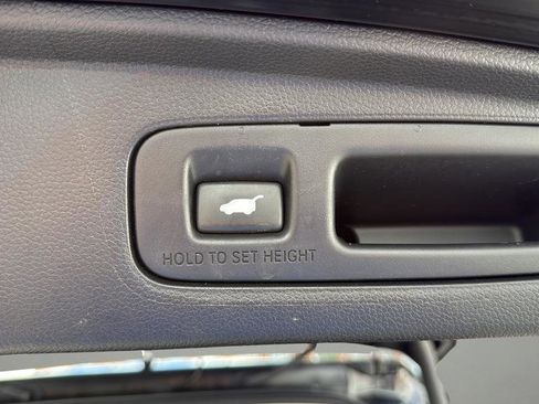 Used 2023 Honda CR-V EX-L image 18