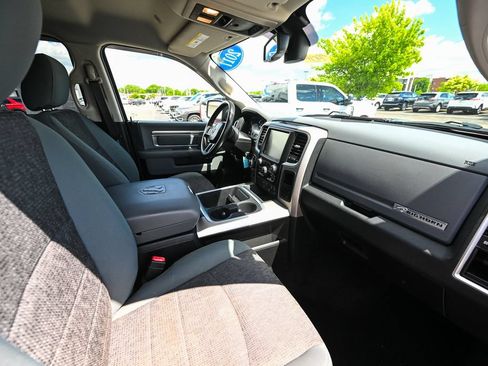 Used 2017 RAM 1500 Big Horn AWD/4WD image 24