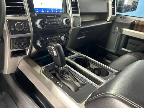 Used 2020 Ford F150 Lariat w/ Equipment Group 502A Luxury AWD/4WD image 28