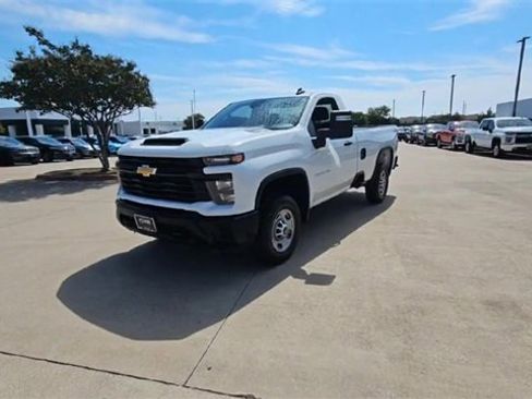 Used 2024 Chevrolet Silverado 2500 W/T w/ WT Convenience Package image 3