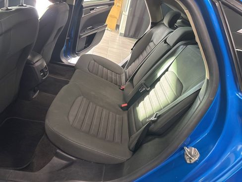 Used 2019 Ford Fusion SE image 22